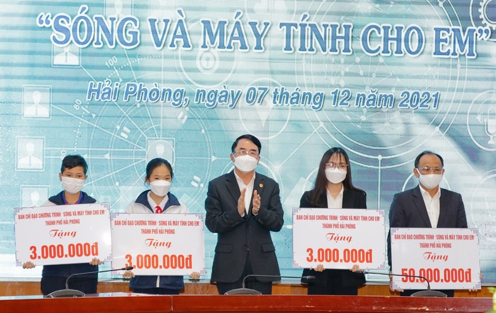 Không để một học sinh nào bị mất cơ hội học tập vì đại dịch Covid-19 - 1 Không để một học sinh nào bị mất cơ hội học tập vì đại dịch Covid-19 - 1
