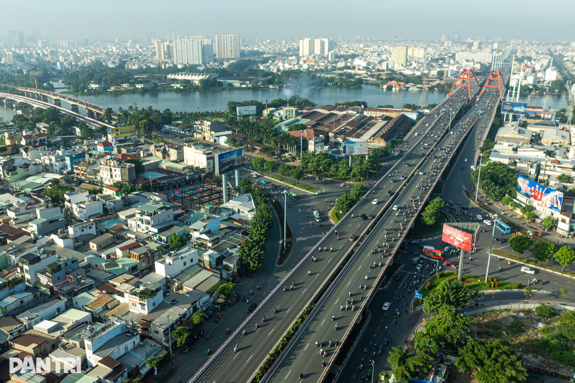 Cửa ngõ Đông Bắc TPHCM “dễ thở” sau khi cầu Bình Triệu 1 thông xe trở lại - 12 Cửa ngõ Đông Bắc TPHCM “dễ thở” sau khi cầu Bình Triệu 1 thông xe trở lại - 12
