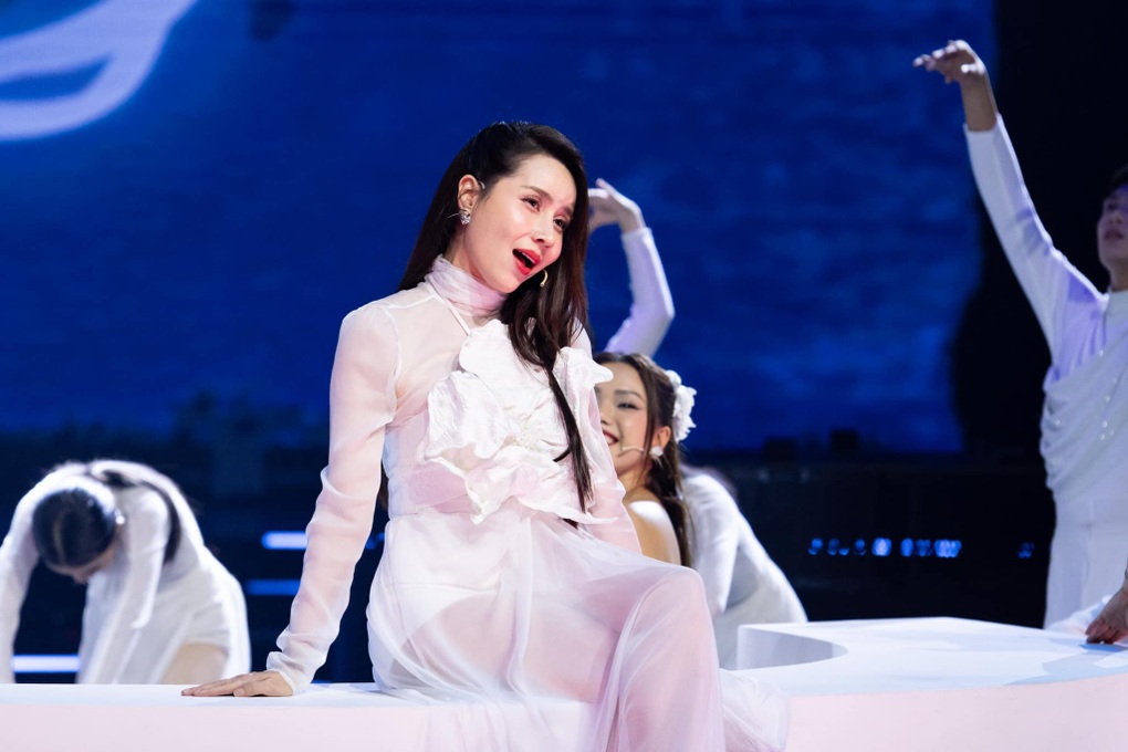 Lưu Hương Giang tiết lộ tinh thần bị xáo trộn, khi bị loại khỏi Chị đẹp - 2 Lưu Hương Giang tiết lộ tinh thần bị xáo trộn, khi bị loại khỏi Chị đẹp - 2