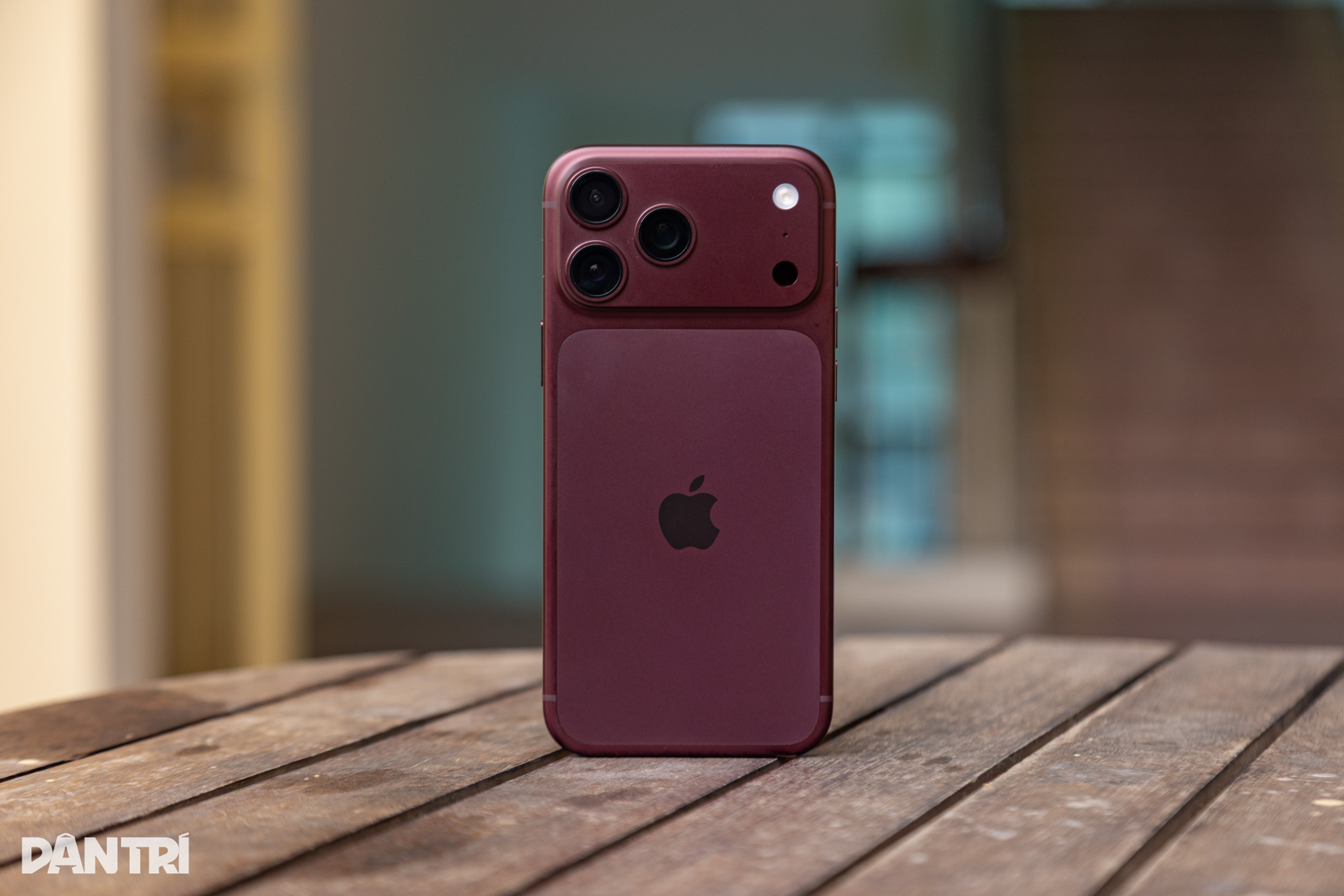 iPhone 18 Pro lần đầu giảm giá từ khi lên kệ tại Việt Nam - 1