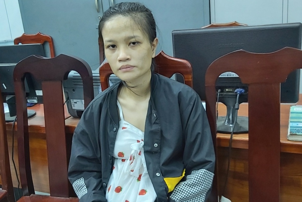 Nữ quái dụ đàn ông vào khách sạn tâm sự để đồng bọn cướp tài sản - 1 Nữ quái dụ đàn ông vào khách sạn tâm sự để đồng bọn cướp tài sản - 1