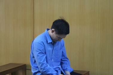 Tài xế Uber lập mưu cướp điện thoại của du khách nước ngoài