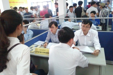 Quyết định tuyển dụng có cần ghi thời gian hưởng phụ cấp thâm niên?