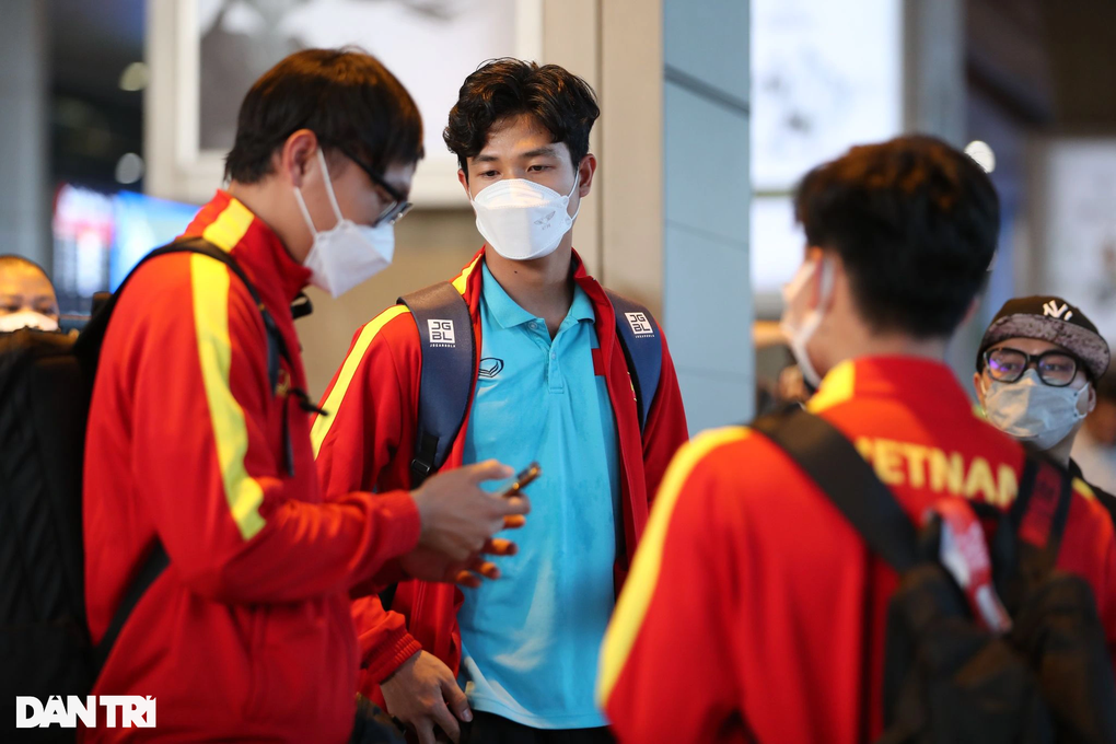 U23 Việt Nam về đến TPHCM sau hành trình tại giải U23 châu Á - 6 U23 Việt Nam về đến TPHCM sau hành trình tại giải U23 châu Á - 6