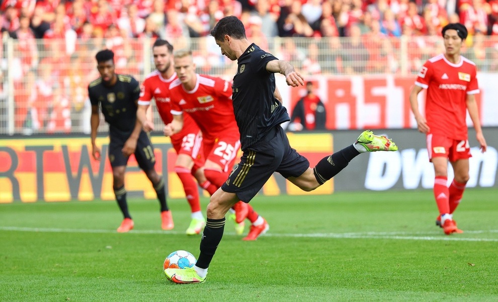 Lewandowski dẫn đầu Vua phá lướichâu Âu, sáng cửa giành Quả bóng vàng - 2 Lewandowski dẫn đầu Vua phá lướichâu Âu, sáng cửa giành Quả bóng vàng - 2