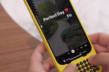 Ốp lưng đặc biệt giúp mang bàn phím vật lý lên iPhone