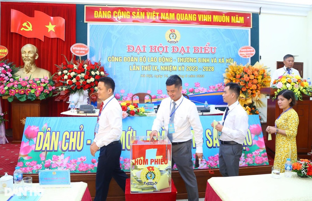 Bầu Ban chấp hành Công đoàn Bộ LĐ-TBXH nhiệm kỳ 2023-2028 - 5 Bầu Ban chấp hành Công đoàn Bộ LĐ-TBXH nhiệm kỳ 2023-2028 - 5