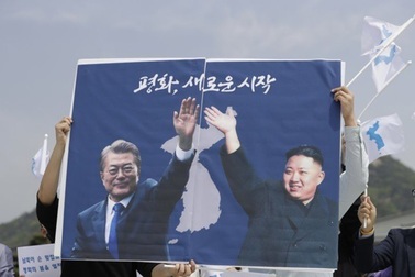 Lịch trình bận rộn của hai lãnh đạo trong cuộc gặp lịch sử Hàn - Triều