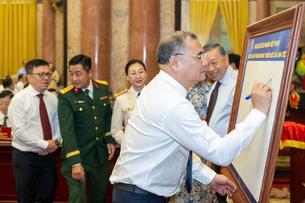 “Trí tuệ nhân tạo hỗ trợ rất nhiều nhưng không thể thay thế nhà báo” - 4