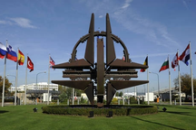 Kế hoạch phòng thủ chống Nga mới nhất của NATO có gì đặc biệt?