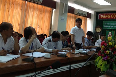 Tạm dừng công tác Phó Giáo sư vụ “200 triệu lấy được bằng Tiến sĩ Y khoa”