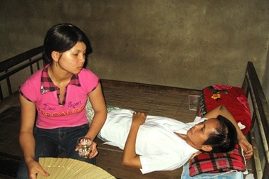 Nỗi lòng người chồng trước căn bệnh nan y của vợ