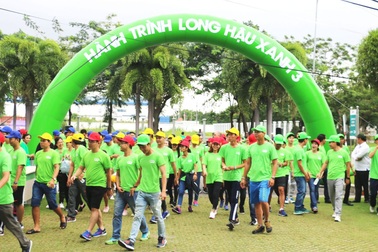 Hơn 3000 bước chân cùng “Hành trình Long Hậu xanh” lần 3