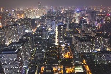 Hà Nội rực sáng về đêm
