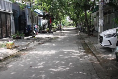 Nhiều tuyến đường nhỏ hẹp trong khu dân cư gây khó khăn cho người dân