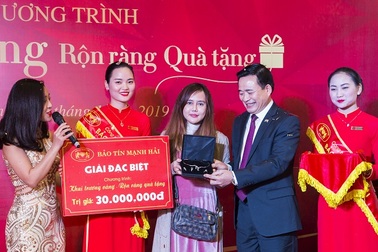 Bảo Tín Mạnh Hải công bố kết quả chương trình bốc thăm: “Khai trương vàng, rộn ràng quà tặng”