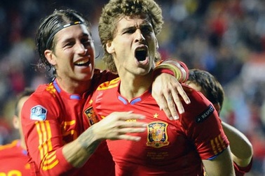 Llorente có hiệu suất ghi bàn cao hơn Raul và Villa