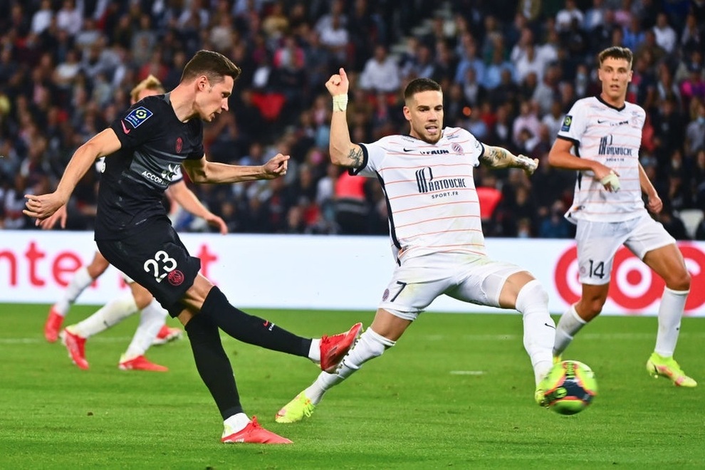 Messi ngồi ngoài, PSG vẫn thắng trận thứ 8 liên tiếp ở Ligue 1 - 4 Messi ngồi ngoài, PSG vẫn thắng trận thứ 8 liên tiếp ở Ligue 1 - 4