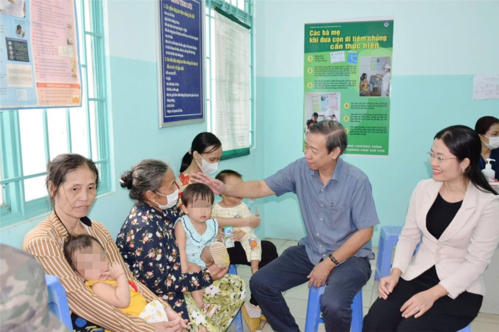 TPHCM: Nhiều trẻ nguy cơ cao được tiêm vaccine sởi trong 2 ngày nghỉ lễ 2/9 - 5 TPHCM: Nhiều trẻ nguy cơ cao được tiêm vaccine sởi trong 2 ngày nghỉ lễ 2/9 - 5