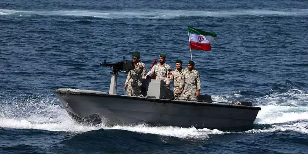 Iran bắt tàu chở dầu nước ngoài trên Vịnh Oman vì cáo buộc buôn lậu - 1 Iran bắt tàu chở dầu nước ngoài trên Vịnh Oman vì cáo buộc buôn lậu - 1