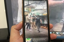 Xôn xao vụ việc nhân viên nhà xe xô xát với khách nước ngoài