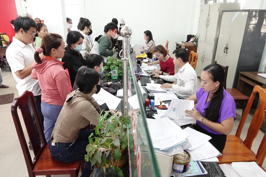 Công chức chuyển công tác có được chuyển ngạch tương ứng? - 1 Công chức chuyển công tác có được chuyển ngạch tương ứng? - 1