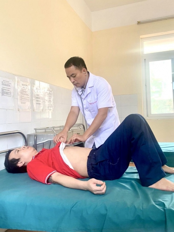Khám, chữa bệnh cho học viên cai nghiện tai Cơ sở cai nghiện số 5 Hà Nội.