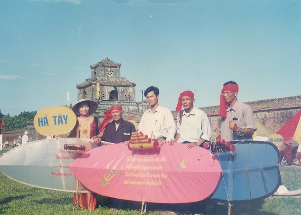Lễ hội thi thả diều ngàn năm tuổi ở làng Bá Dương Nội mở rộng quy mô - 1 Lễ hội thi thả diều ngàn năm tuổi ở làng Bá Dương Nội mở rộng quy mô - 1