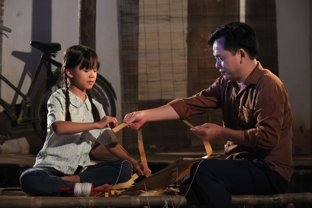 Quán quân Trần Vân Anh ra MV đầu tay tặng người cha đã khuất - 2 Quán quân Trần Vân Anh ra MV đầu tay tặng người cha đã khuất - 2