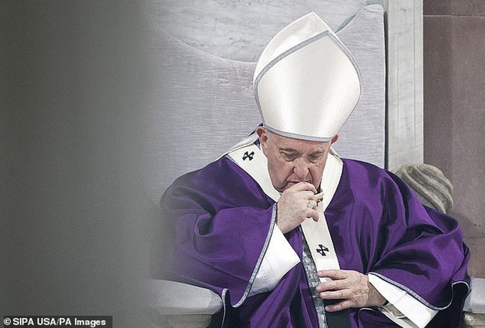 Giáo hoàng Francis bị cảm, liên tục hủy các sự kiện chính thức - 1 Giáo hoàng Francis bị cảm, liên tục hủy các sự kiện chính thức - 1