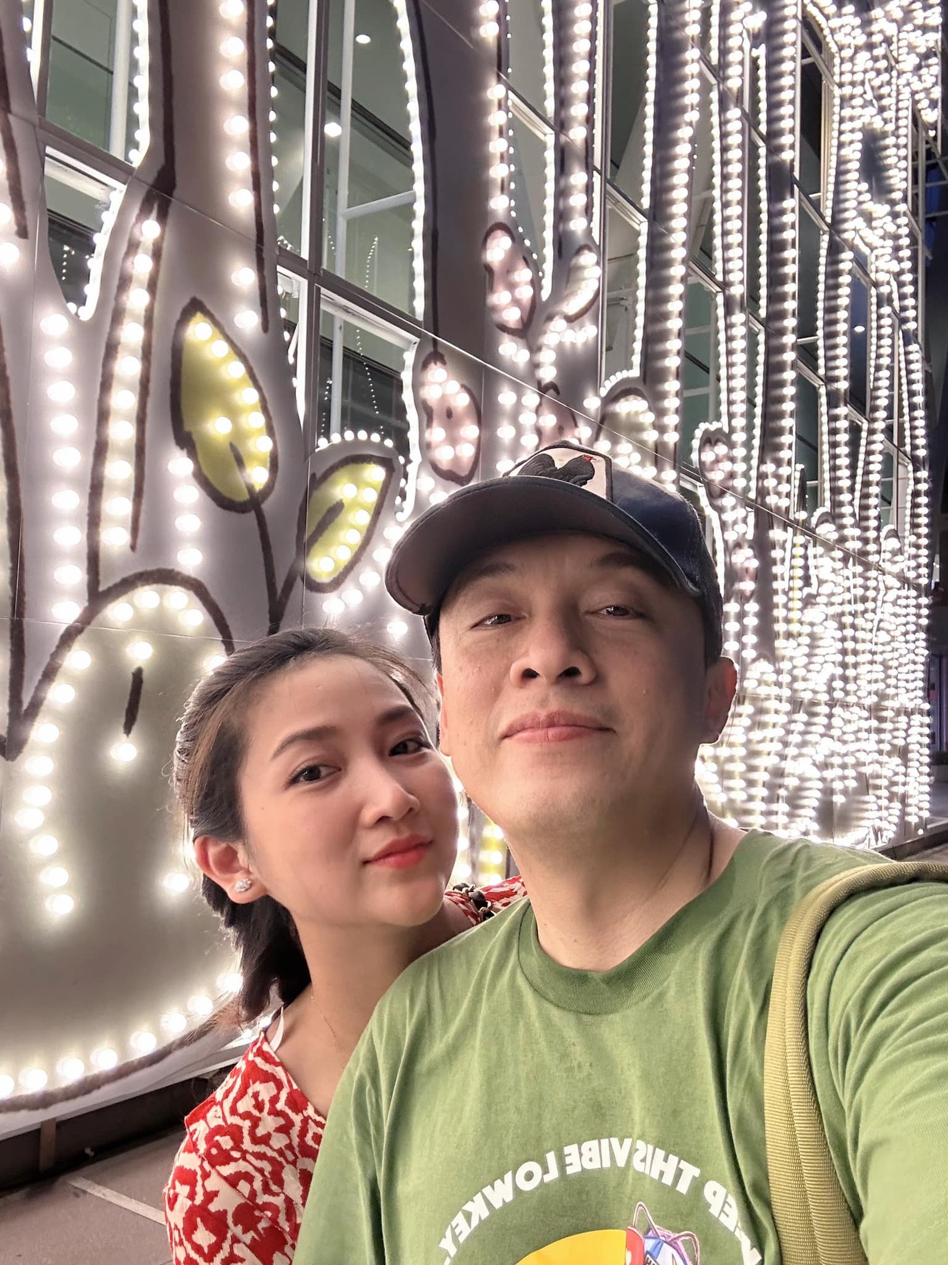 Lam Trường làm cha lần 3 ở tuổi 51, hôn nhân viên mãn bên vợ trẻ - 6