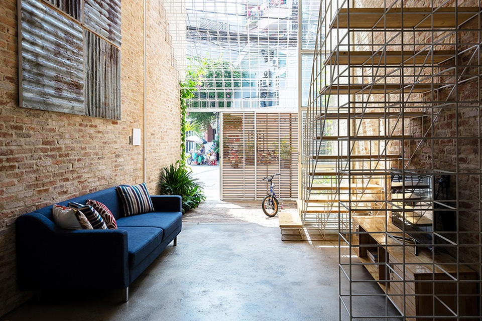 Nhà được “dệt” từ những “sợi” thép độc đáo, hút mắt người nhìn ở Sài Gòn - 5