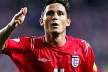 Trang phục Sư tử Anh qua các thời kỳ