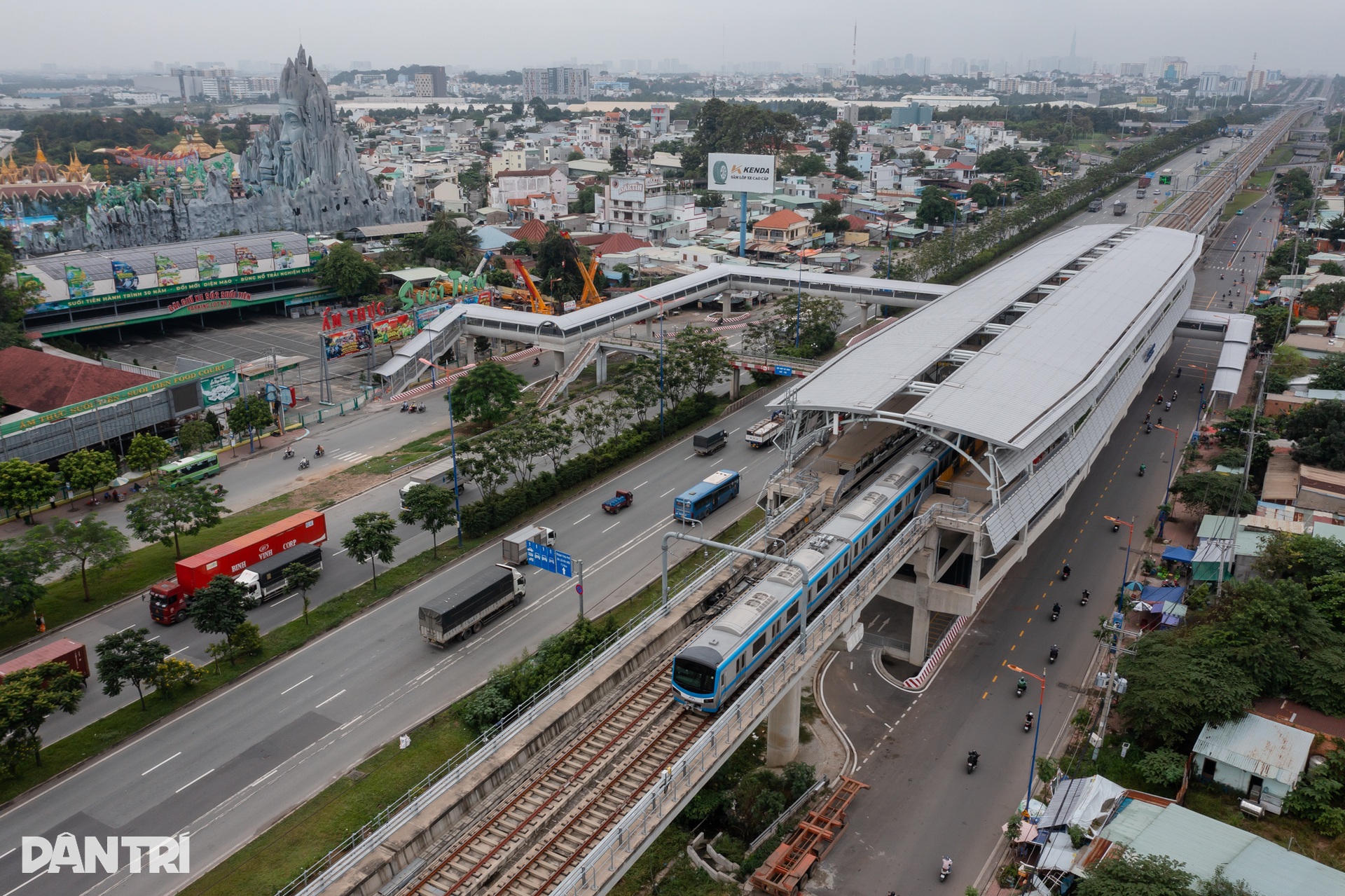 Diện mạo tuyến metro đầu tiên của TPHCM trước ngày vận hành - 9 Diện mạo tuyến metro đầu tiên của TPHCM trước ngày vận hành - 9