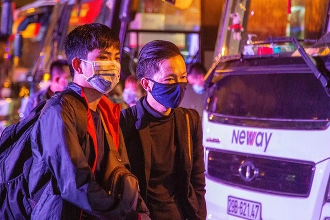 Cả năm để dành không nổi 10 triệu đồng, vẫn quyết vay nợ để Tết về quê - 1 Cả năm để dành không nổi 10 triệu đồng, vẫn quyết vay nợ để Tết về quê - 1
