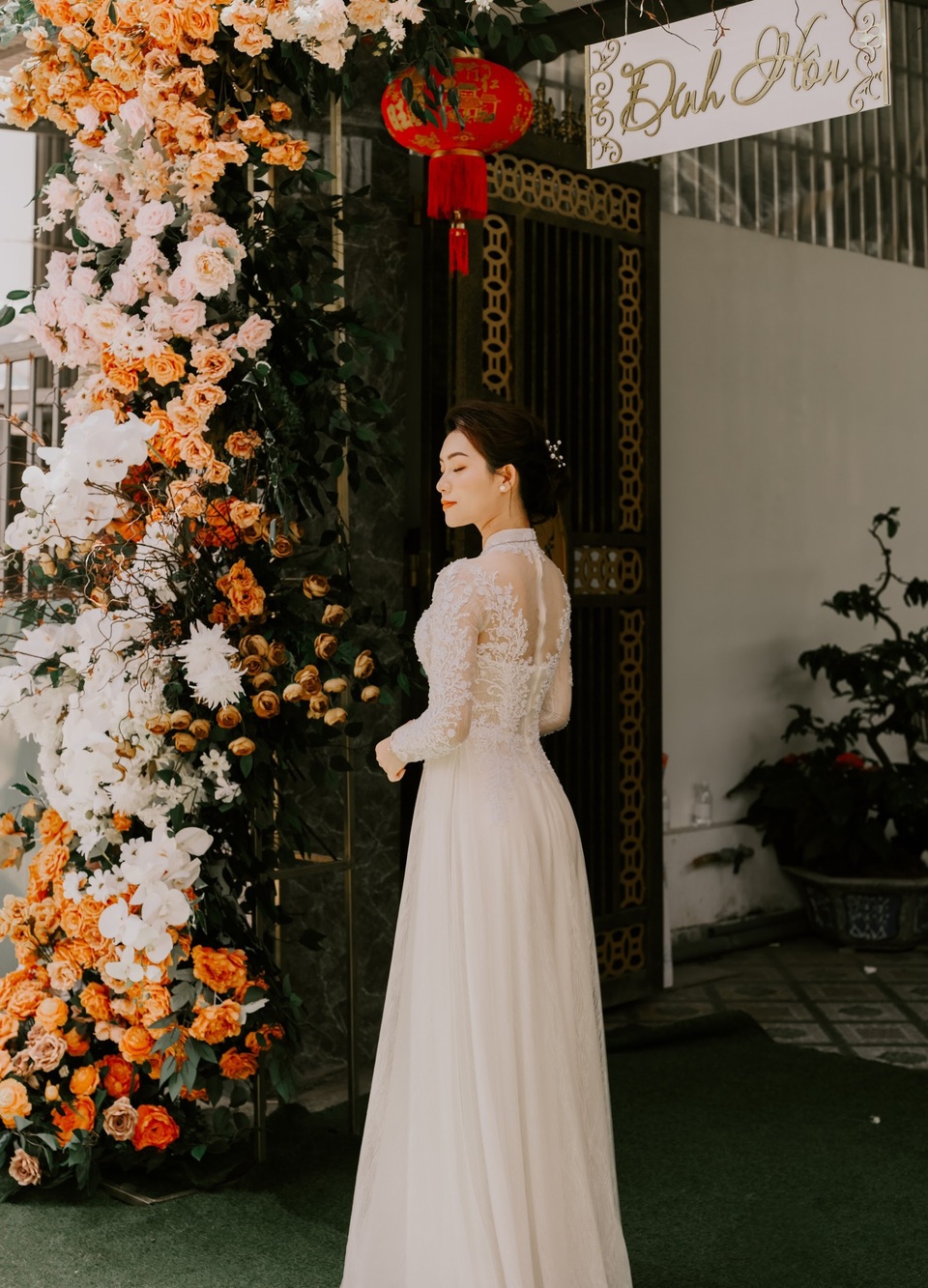 Clip dàn phù dâu toàn người đẹp nghề tiếp viên hàng không gây sốt mạng - 1