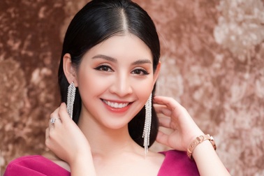 Top 10 Hoa hậu Việt Nam Lê Thanh Tú: “Mẹ tôi doạ lấy chồng sớm dễ đổ vỡ”
