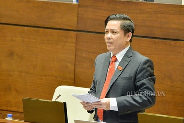 Cao tốc gần 10.000 tỷ đồng chậm tiến độ: Đại biểu hỏi "Nhà nước có làm đường cho dân không?"