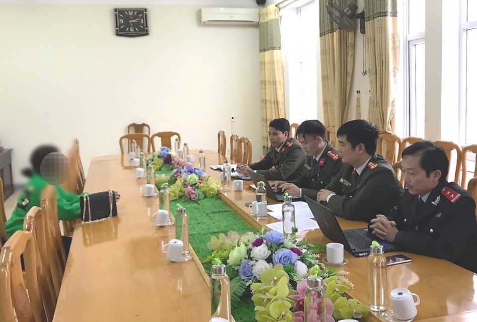 Vu khống phóng viên giả mạo công an, một phụ nữ bị phạt 5 triệu đồng - 1 Vu khống phóng viên giả mạo công an, một phụ nữ bị phạt 5 triệu đồng - 1