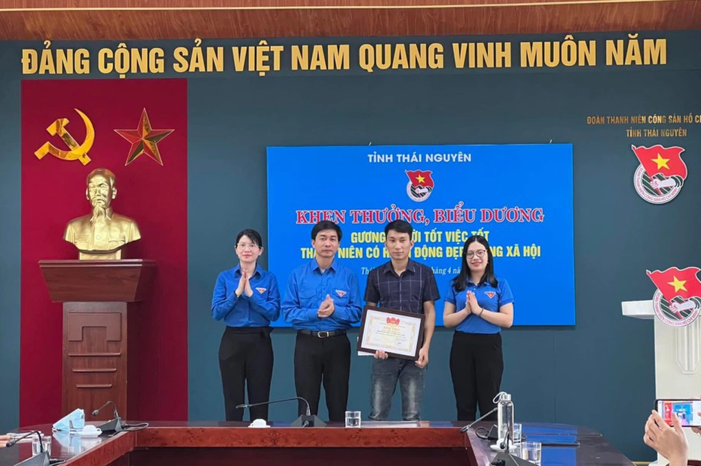 Lời kể của người hùng cứu bé gái chới với giữa dòng nước xiết - 5 Lời kể của người hùng cứu bé gái chới với giữa dòng nước xiết - 5