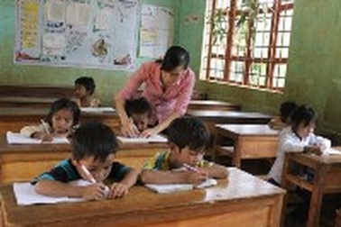 Quảng Trị: Dạy chữ Bru - Vân Kiều cho học sinh lớp 6