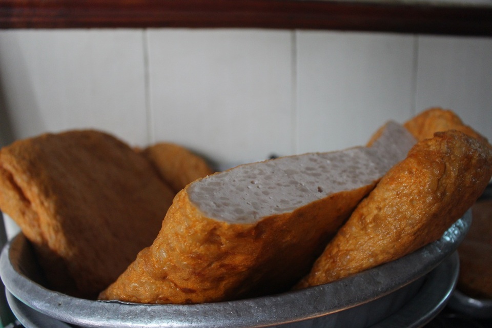 Báu vật giúp hàng giò chả nức tiếng phố cổ Hà Nội đông khách suốt 40 năm - 9