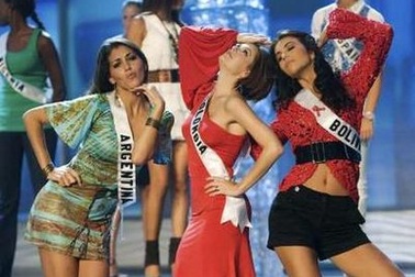 Kịch bản đêm chung kết Hoa hậu Hoàn vũ