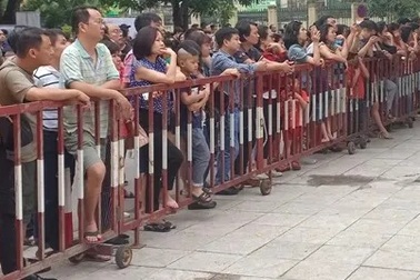 Khốc liệt tỉ lệ 1 chọi 30 vào Trường THCS Ngoại ngữ Hà Nội