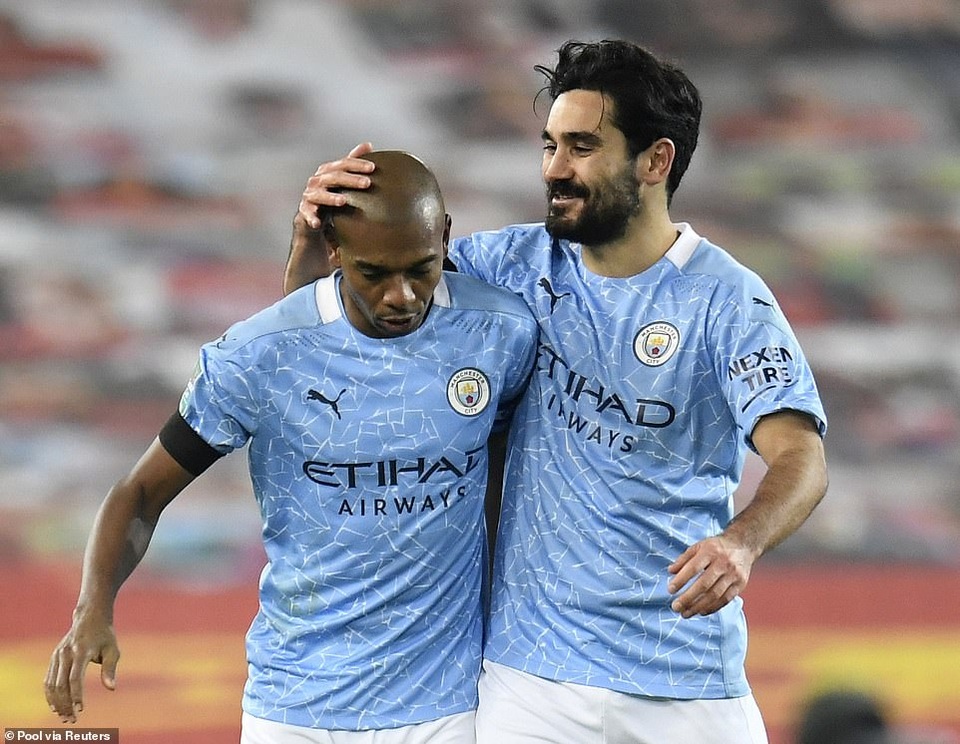 Những khoảnh khắc Man City quật ngã Man Utd tại Old Trafford - 8 Những khoảnh khắc Man City quật ngã Man Utd tại Old Trafford - 8