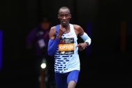Kelvin Kiptum lập kỷ lục thế giới tại Chicago Marathon