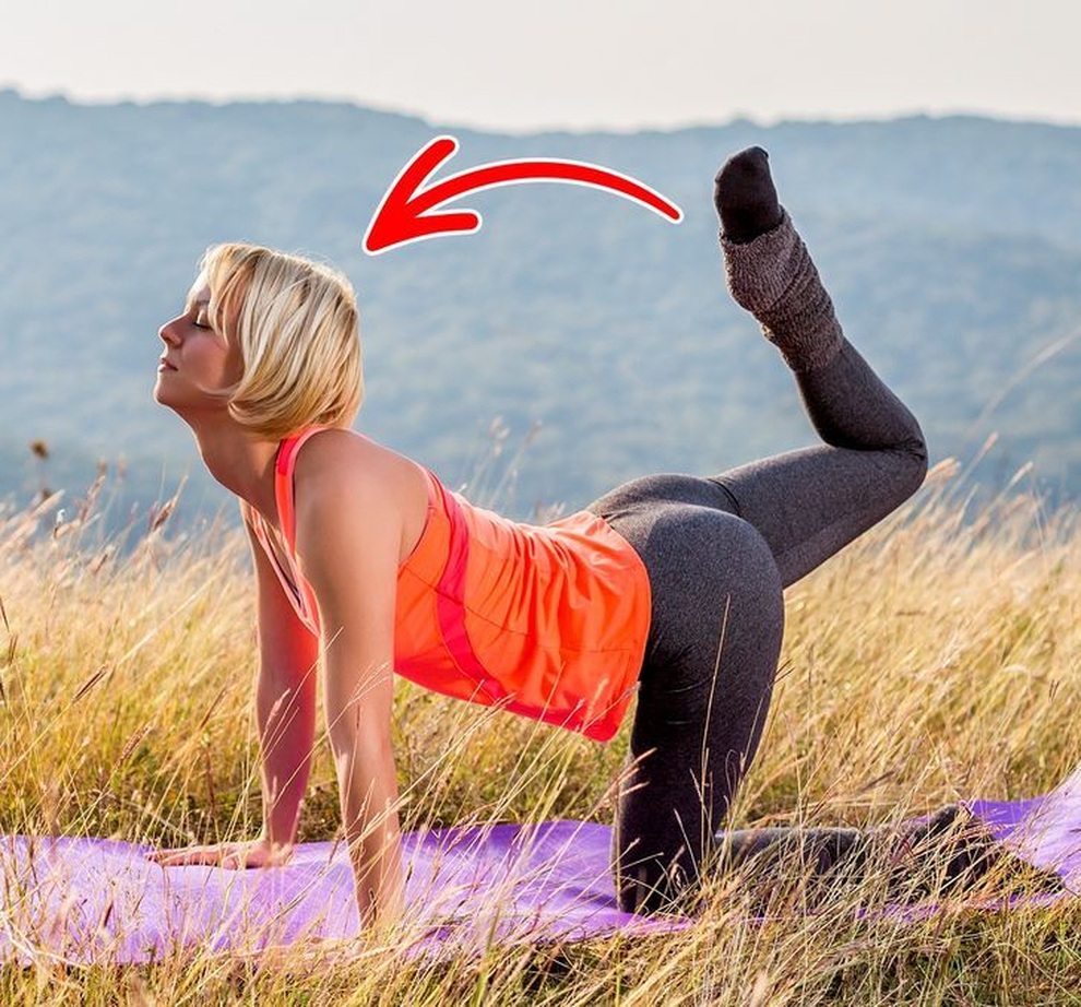 7 động tác giúp vòng 3 săn chắc trong thời gian ngắn - 3