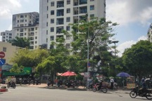 Người phụ nữ tử vong tại đường đi chung cư ở TPHCM