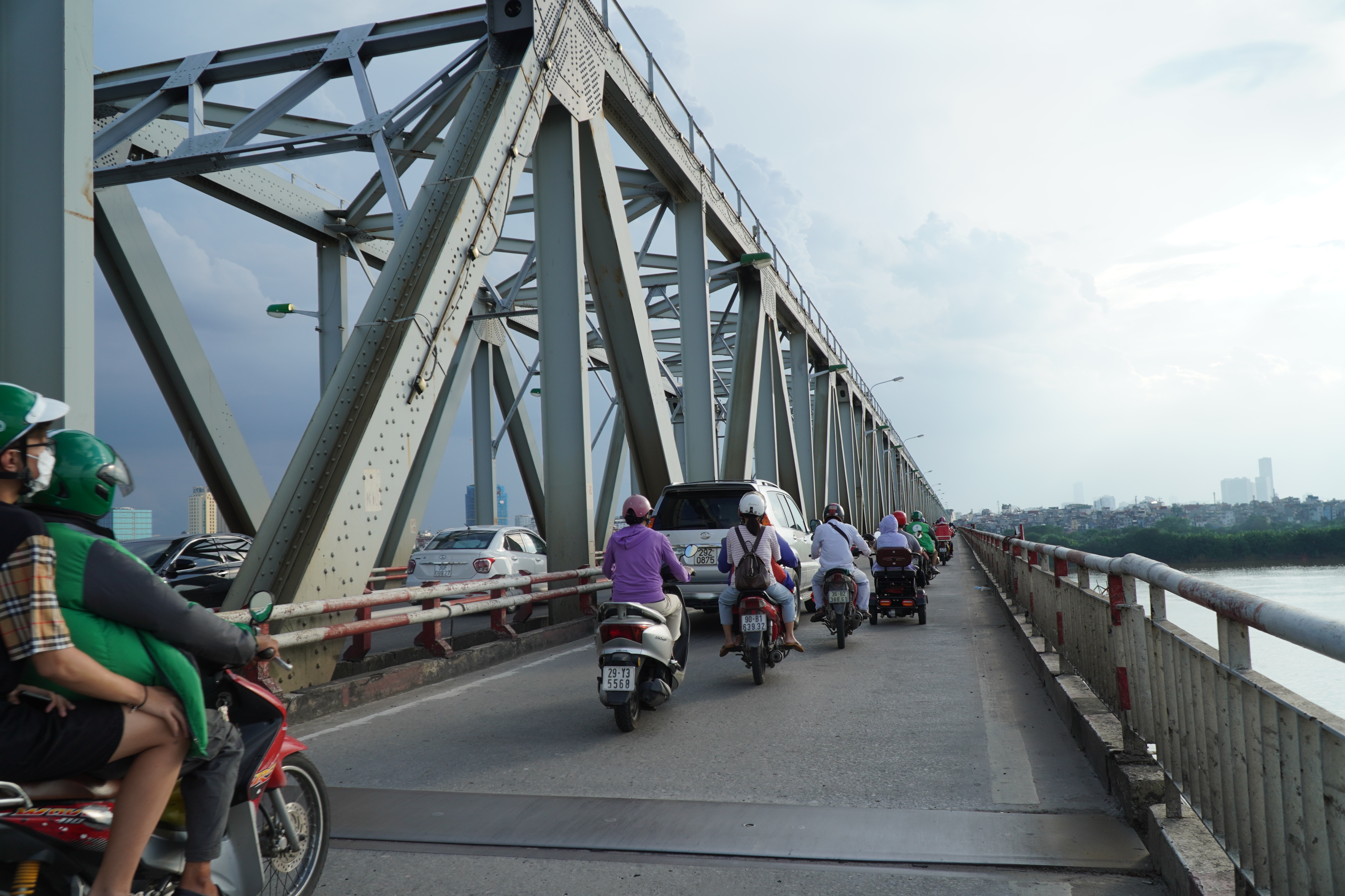 Hà Nội: Nhìn từ trên cao cây cầu huyết mạch đang được kiến nghị sửa chữa - 18 Hà Nội: Nhìn từ trên cao cây cầu huyết mạch đang được kiến nghị sửa chữa - 18