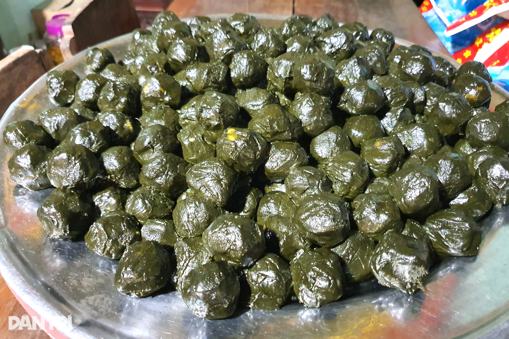 Thế hệ thứ 3 làm bánh thở hương trời, hít khí biển, gói không kịp nghỉ - 2 Thế hệ thứ 3 làm bánh thở hương trời, hít khí biển, gói không kịp nghỉ - 2